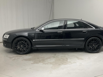 Audi S8 5.2 quattro (450hk)