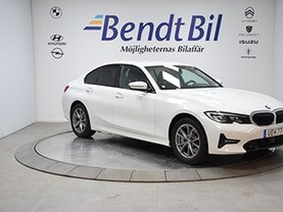 BMW 330e xDrive Sedan Sport line/ Drag/ Adaptiv farthållare