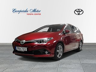 Toyota Auris 1.8 HSD Intense Edition / V-hjul / TKG