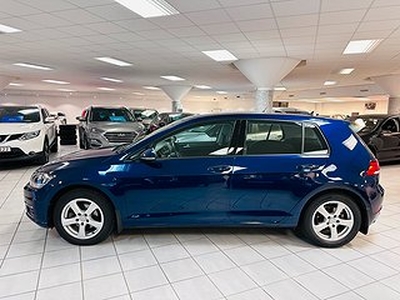 Volkswagen Golf 5-dörrar 1.0 TSI Euro 6/V-Hjul/PDC/Nyservad