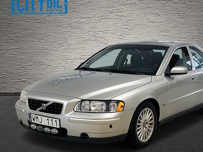 Volvo S602.5T AWD Aut Motorvärmare Dragkrok 2005, Sedan