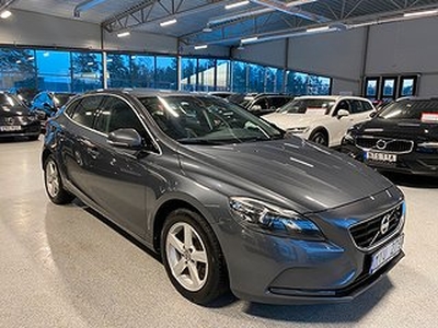 Volvo V40 D3 Geartronic Momentum Vinterhjul Backkamera