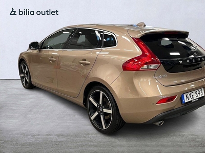 Volvo V40 D4