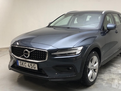 Volvo V60 B4 Cross Country AWD Mildhybrid, Diesel (197hk)