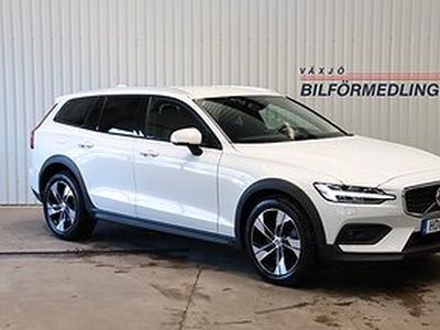 Volvo V60 Cross Country B4 AWD Aut, Momentum, Läder, VOC