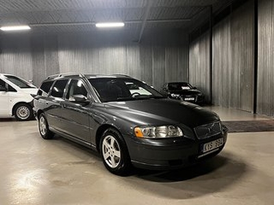 Volvo V70 2.4 Kinetic, Classic Euro 4 FÖRST TILL KVARN!