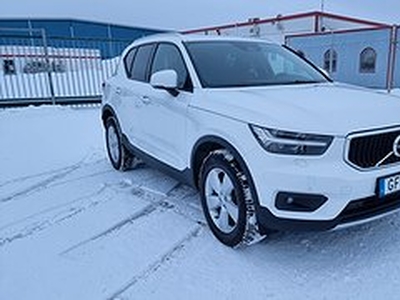 Volvo XC40 D3 Momentum GPS App Connect Värmare City Safety