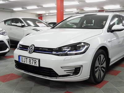 Volkswagen e-Golf35.8 kWh GPS S&V Hjul M&K värmare Carplay 2019, Halvkombi