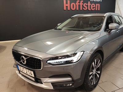 Volvo V90Cross Country D4 AWD Automat Momentum Dragkrok 2019, Kombi