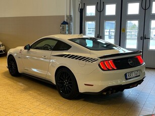 Ford Mustang V8 (450hk) GT SelectShift Navi Sv-Såld