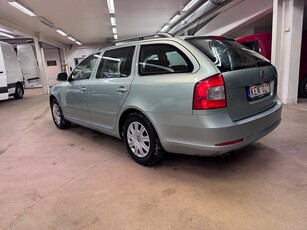 Skoda Octavia Kombi 1.4 TSI Auto Ambiente ACC