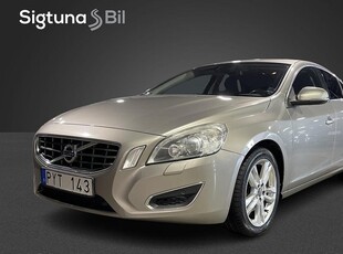 Volvo S60D4 Momentum Taklucka Drag Värmare Navi PDC BT 2013, Sedan