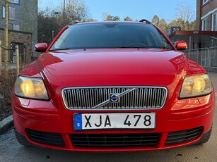 Volvo V50 1.6 Bensin 101HK Kamrem bytt/ Besiktigad