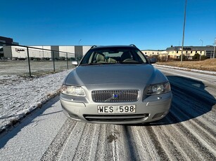 Volvo V70 2.4 Momentum, NYBYTT KAMREM