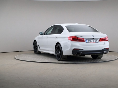 BMW 530e Series 5 xDrive M-sport Connected Drag Pano Läder H/K