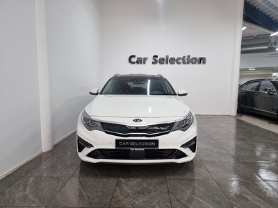 Kia Optima Sport Wagon Plug-in Hybrid Panorama