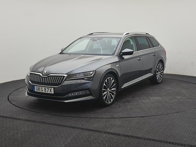 Skoda Superb iV Kombi L&K 1,4 TSI 218hk DSG / Drag / Värmare