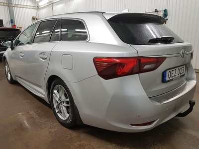 Toyota Avensis Kombi 1.8 Drag Panorama Skinn Kamera