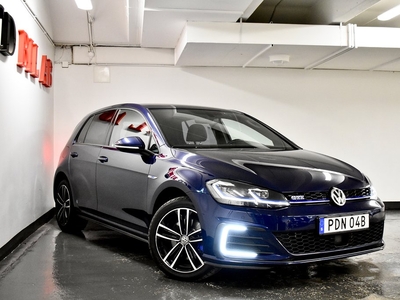 Volkswagen Golf GTE COCKPIT PDC VÄRMARE CARPLAY FULLSERVAD