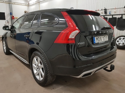 Volvo V60 Cross Country D4 AWD AUT 5-cyl Summum 6200mil