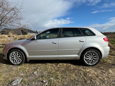 Audi A3 Sportback 2.0 TDI Ambition/Nybesiktigad/Kamrembytt