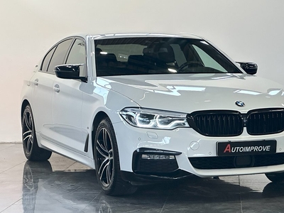 BMW 530e IPERFORMANCE SEDAN NAVI NYSERVAD HDU