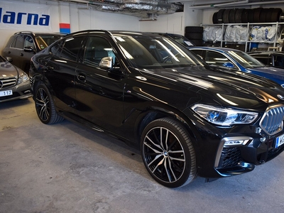 BMW X6 M50i/ MOMS/ PANO/ HUD/ DRAG/ H&K/ VÄRM/ 360°