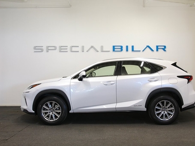 Lexus NX 300h AWD 2.5 E-CVT