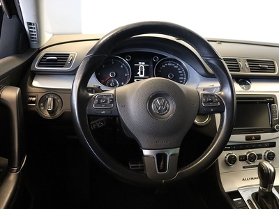 Volkswagen Passat Alltrack 2.0 TDI 177hk 4M D-Värm Skinn Drag