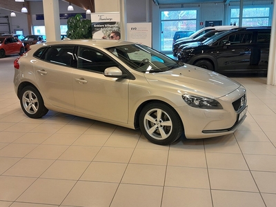 Volvo V40 D2 AUT (Värmare + VOC)