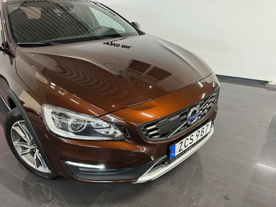 Volvo V60 Cross Country D4 AWD Classic, Momentum, VOC, Drag