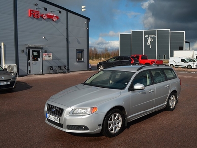 Volvo V70 2.5FT 200 hk Momentum M-Värmare Drag