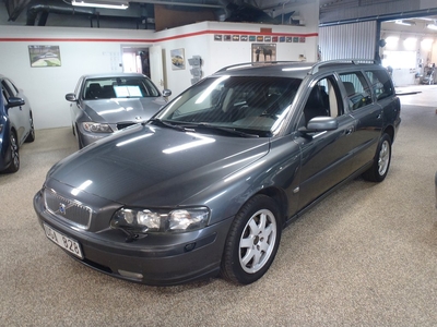 Volvo V70 2.5T AWD Business 210hk Aut