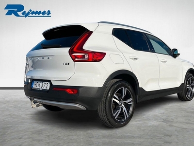 Volvo XC40 T5 AWD Momentum Intro Edition