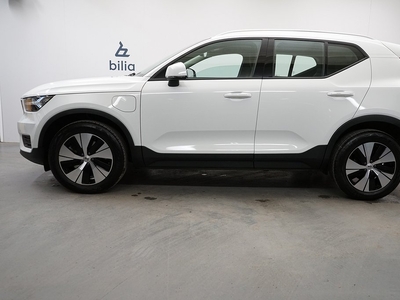 Volvo XC40 T5 Twin Engine Momentum Edition, on call