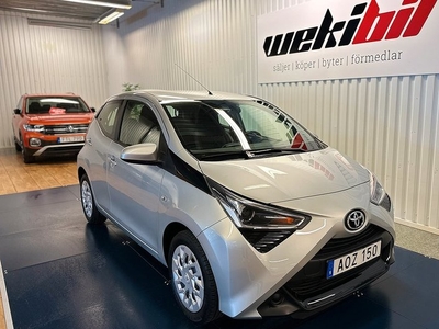 Toyota Aygo5-d 1.0 VVT-i X-PLAY Backkamera AppelCarPlay 2019, Halvkombi