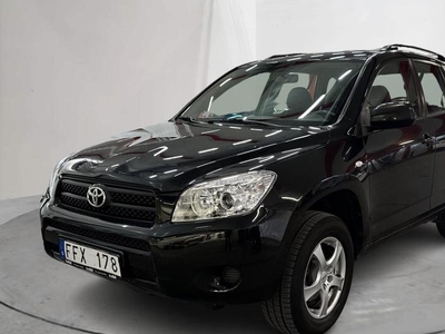 Toyota RAV42.0 2006, SUV