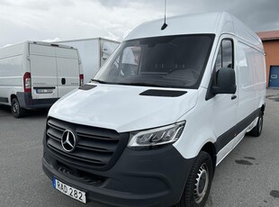 Mercedes Sprinter 211 CDI Skåp 2WD (114hk)