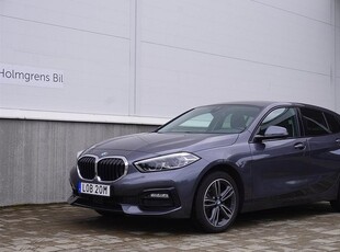 BMW 1181-serie 5-Dörrar 2021, Halvkombi