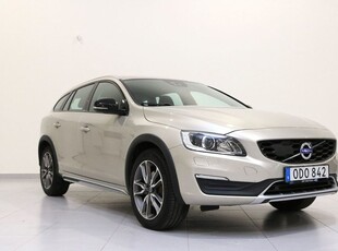 Volvo V60Cross Country D4 Automat Summum Navi Kamremsbytt 2017, Kombi