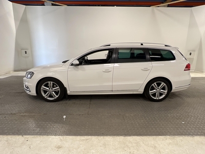 Volkswagen Passat 4Motion 177hk R-line Värmare Skinn Dragpkt