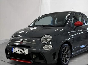 Abarth 595 2019, Halvkombi