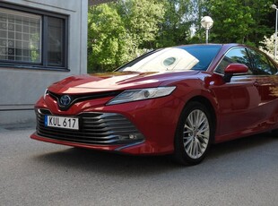 Toyota Camry2.5 Hybrid Sedan Executive Navi Skinn 2020, Sedan