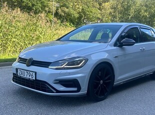 Volkswagen Golf4 MOTION R PLUSPAKET VÄLSERVAD 2018, Halvkombi