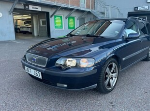 Volvo V702.5T Business Euro 4 Besiktad 2004, Kombi