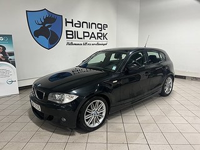 BMW 118 5-Dr/M-SPORT/HELSKINN/SVART INNERTAK