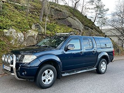 Nissan Navara Dubbelhytt 2.5 dCi 4x4