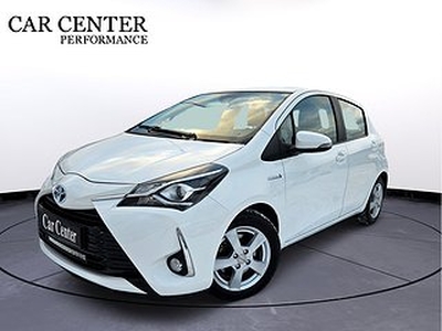 Toyota Yaris Hybrid e-CVT 101hk SoV-Hjul Backkamera Leasebar