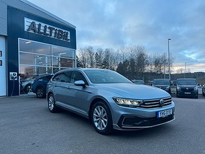 Volkswagen Passat SC GTE 218k /Cockpit/Drag/Värmare/Moms