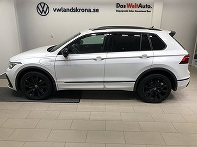 Volkswagen Tiguan eHybrid 245 Hk DSG R-Line Black Skinn/Drag/Panorama